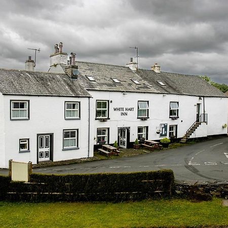 White Hart Inn Bouth Eksteriør billede