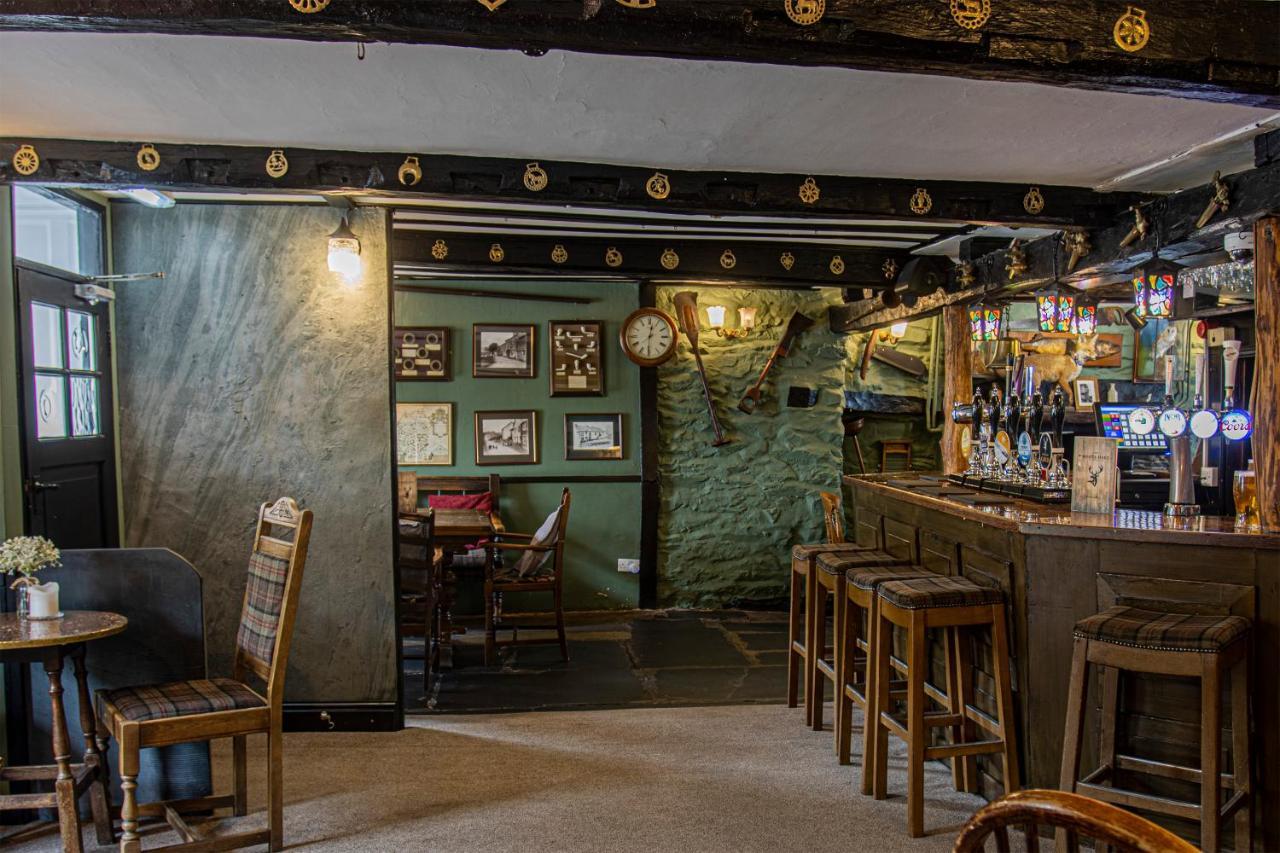 White Hart Inn Bouth Eksteriør billede