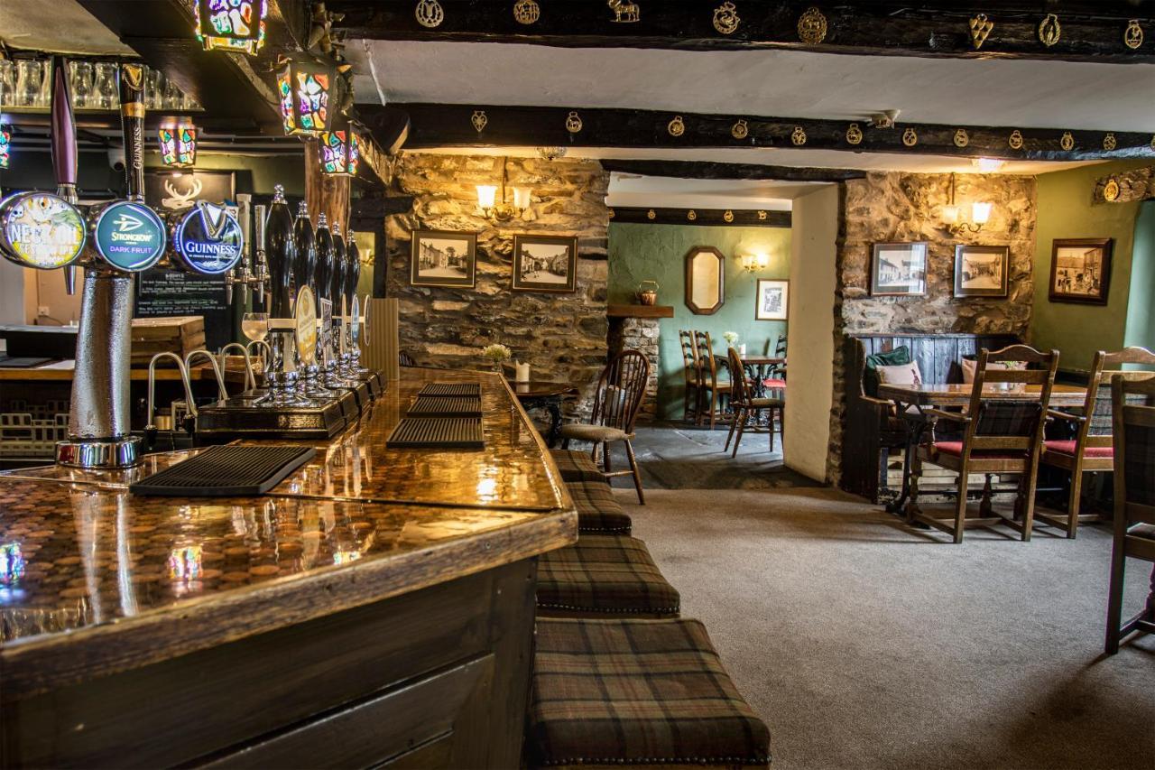White Hart Inn Bouth Eksteriør billede