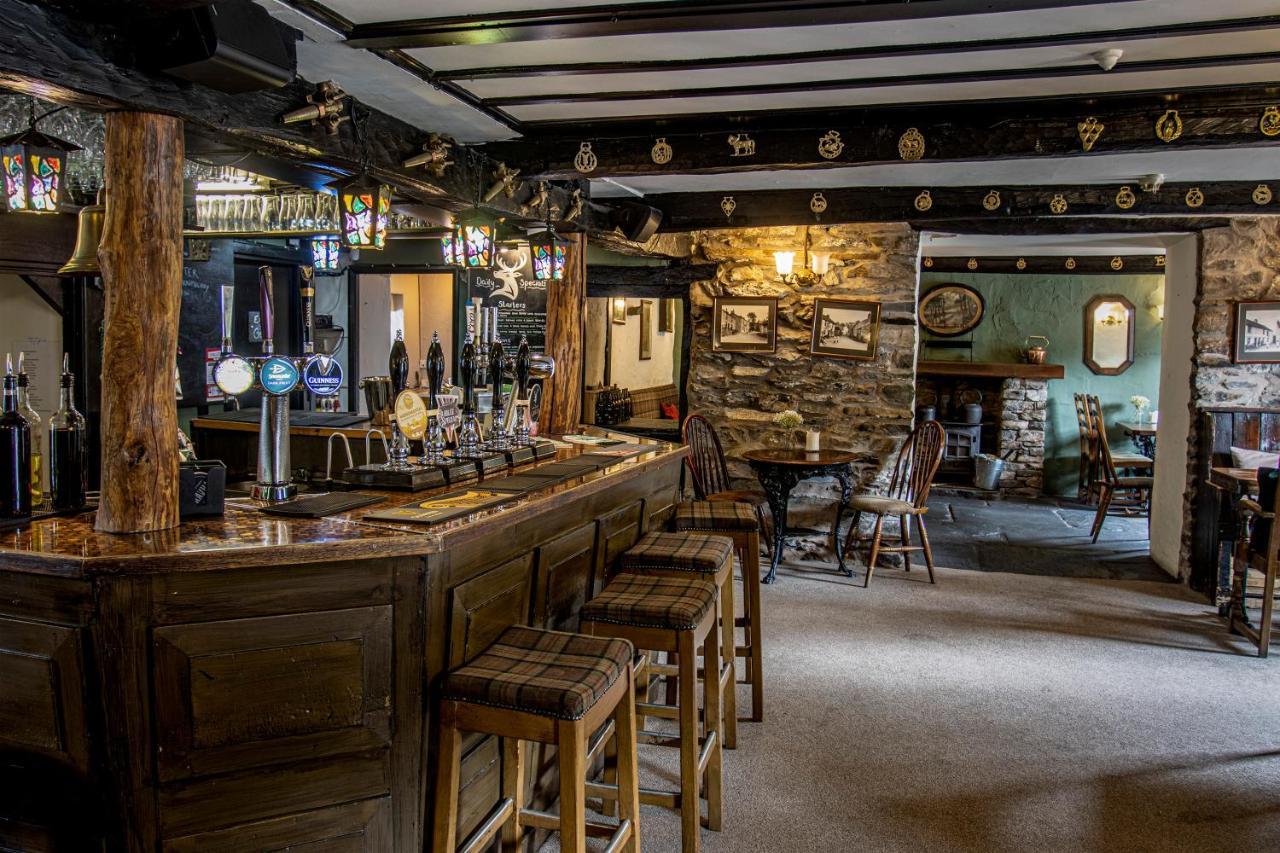 White Hart Inn Bouth Eksteriør billede